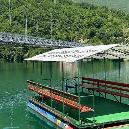 Ξενοδοχείο με διαμερίσματα Lakeside Luxury Jablanica