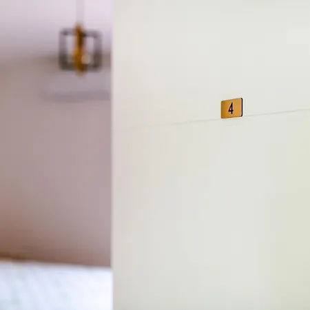 Lakeside Luxury 아파트호텔