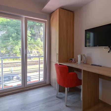 Lakeside Luxury 아파트호텔 Jablanica