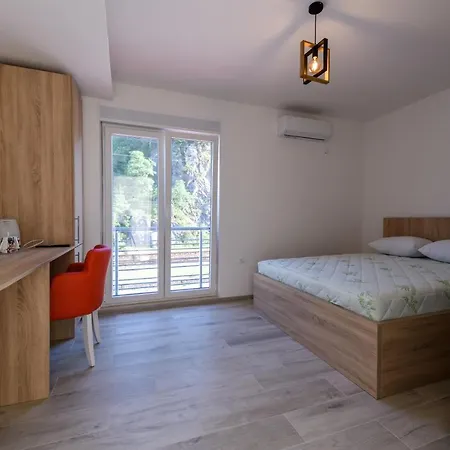 Lakeside Luxury 3* Jablanica