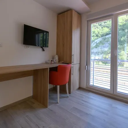 Lakeside Luxury 3* Jablanica