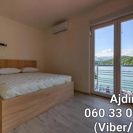 아파트호텔 Lakeside Luxury Jablanica
