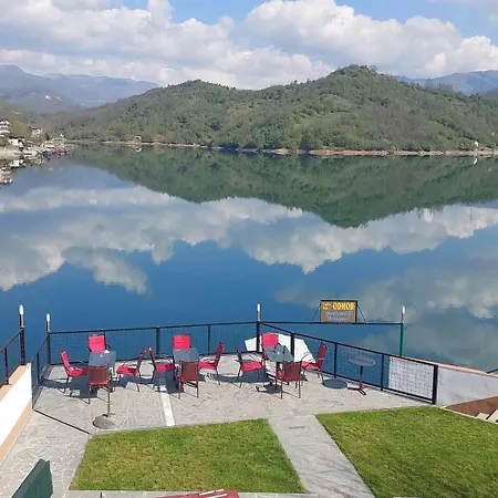 Lakeside Luxury 3* Jablanica